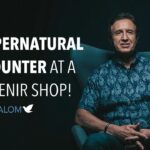 6ehnvaniv3m -a Supernatural Encounter in a Souvenir Shop | Noam Cohen - U-witness.com by Witness