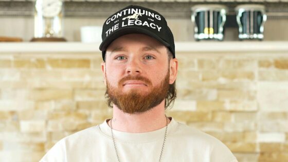 Bzepa8ma_ey -i Started Seeking God After Seeing Jesus in a Vision! 😳 | Ash’s Testimony - U-witness.com by Witness